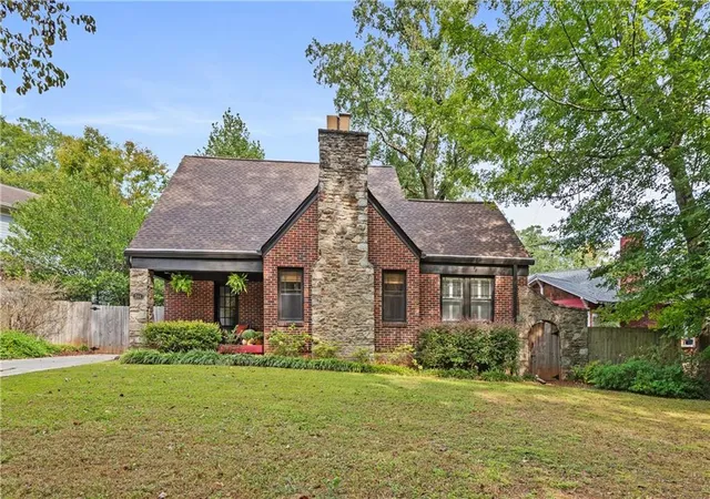 Photo 1 of Single family home for sale at 244 Winnona Dr, Decatur, GA 30030 | MLS# 7841278 | Listing updated on 2026-09-25