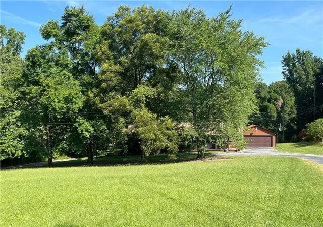 Photo 1 of Sale Pending at 3707 Thompson Ml Rd, Buford, GA 30519 | MLS# 7829457 | Listing updated on 2026-09-17