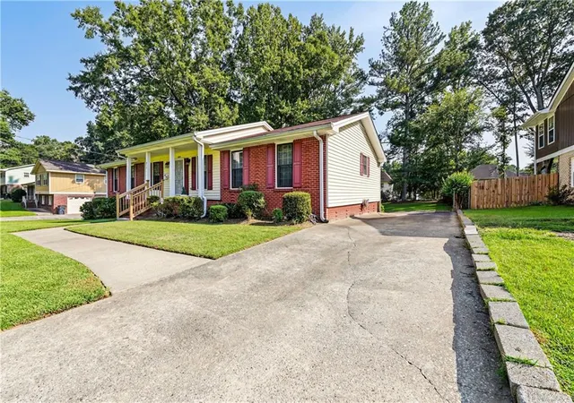 Photo 2 of Sale Pending at 1850 Westley Dr, Riverdale, GA 30296 | MLS# 7838988 | Listing updated on 2026-09-24