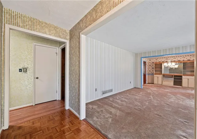 Photo 3 of Sale Pending at 1850 Westley Dr, Riverdale, GA 30296 | MLS# 7838988 | Listing updated on 2026-09-24