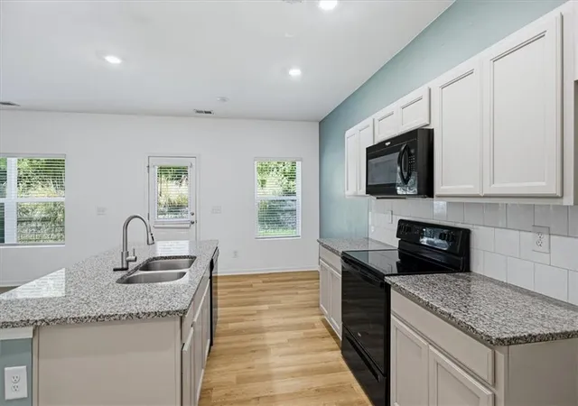 Photo 2 of Townhouse for sale at 1015 Ramon Dr, Grayson, GA 30017 | MLS# 7855305 | Listing updated on 2026-10-23