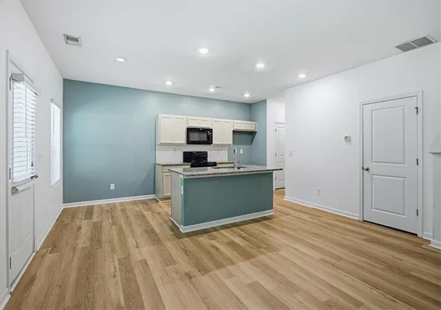 Photo 3 of Townhouse for sale at 1015 Ramon Dr, Grayson, GA 30017 | MLS# 7855305 | Listing updated on 2026-10-23