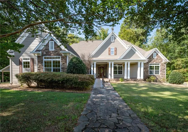 Photo 2 of Sale Pending at 1215 Cullpepper Rd Ne, Calhoun, GA 30701 | MLS# 7838654 | Listing updated on 2026-10-10
