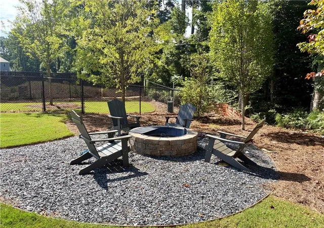 Photo 2 of Townhouse for sale at 321 Colsen Dr, Acworth, GA 30102 | MLS# 7830569 | Listing updated on 2026-09-09