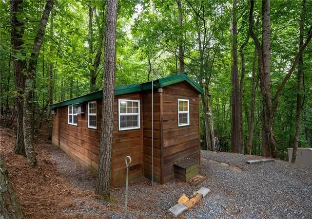 Photo 2 of Single family home for sale at 152 33rd Street, Ellijay, GA 30540 | MLS# 7830429 | Listing updated on 2026-09-02
