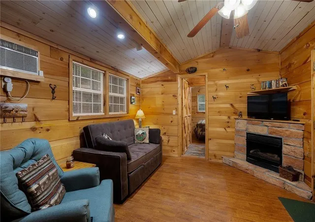 Photo 3 of Single family home for sale at 152 33rd Street, Ellijay, GA 30540 | MLS# 7830429 | Listing updated on 2026-09-02