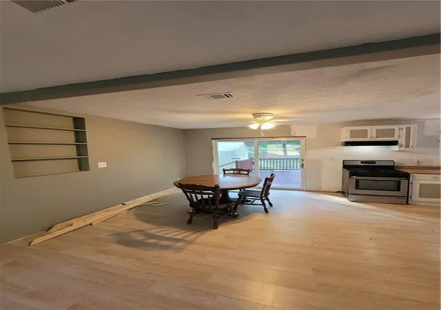 Photo 2 of Single family home for sale at 1400 Sycamore Dr NW, Kennesaw, GA 30152 | MLS# 7853944 | Listing updated on 2026-10-23