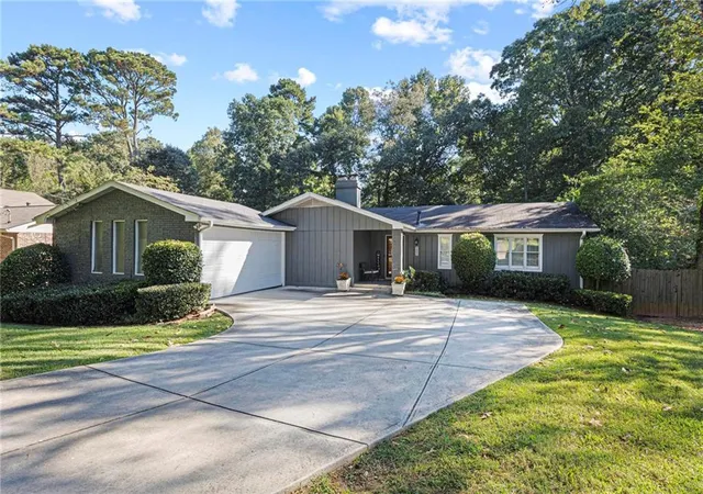 Photo 2 of Sale Pending at 698 Rollingwood Dr, Stone Mountain, GA 30087 | MLS# 7829993 | Listing updated on 2026-10-02