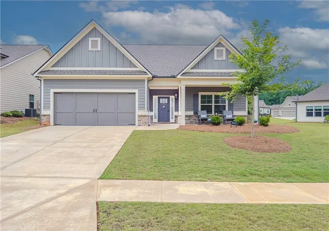 Photo 1 of Single family home for sale at 945 High Shl Dr, Monroe, GA 30655 | MLS# 7836447 | Listing updated on 2026-09-12