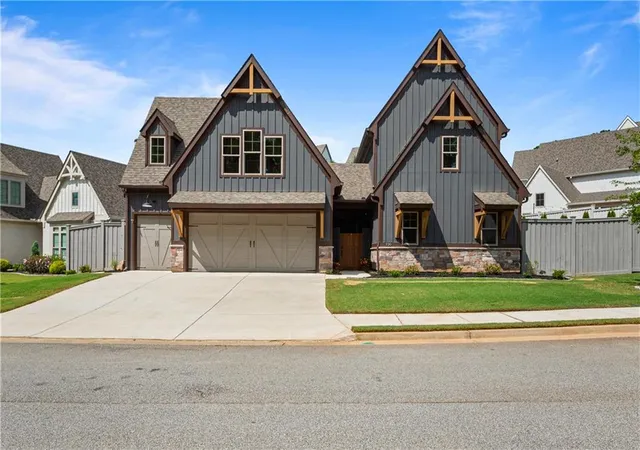 Photo 2 of Sale Pending at 220 Arbor Garden Cir, Newnan, GA 30265 | MLS# 7832696 | Listing updated on 2026-09-27