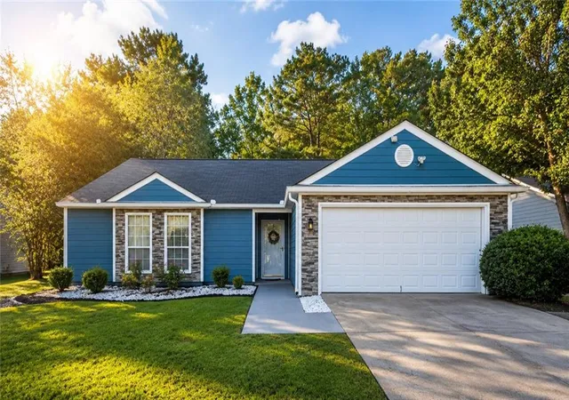 Photo 1 of Sale Pending at 10952 Morning Dove Dr, Hampton, GA 30228 | MLS# 7830432 | Listing updated on 2026-09-17