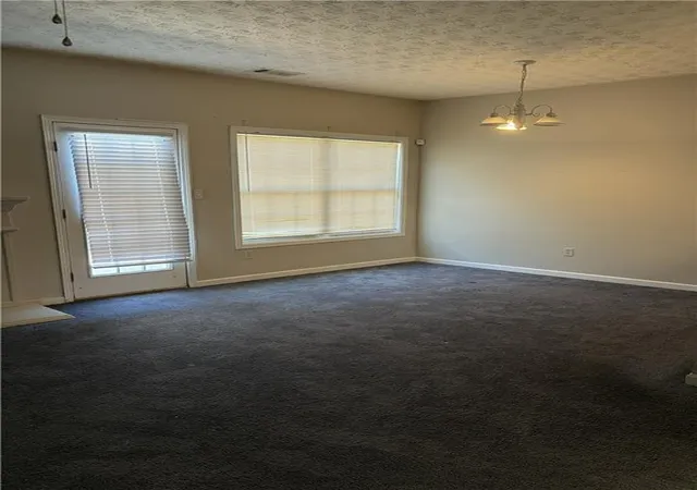 Photo 3 of Townhouse for sale at 3004 Heritage Villas Dr, Lithonia, GA 30038 | MLS# 7839880 | Listing updated on 2026-09-18