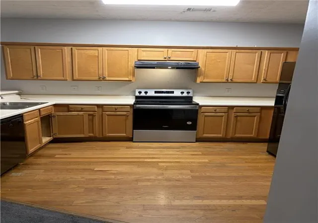 Photo 4 of Townhouse for sale at 3004 Heritage Villas Dr, Lithonia, GA 30038 | MLS# 7839880 | Listing updated on 2026-09-18