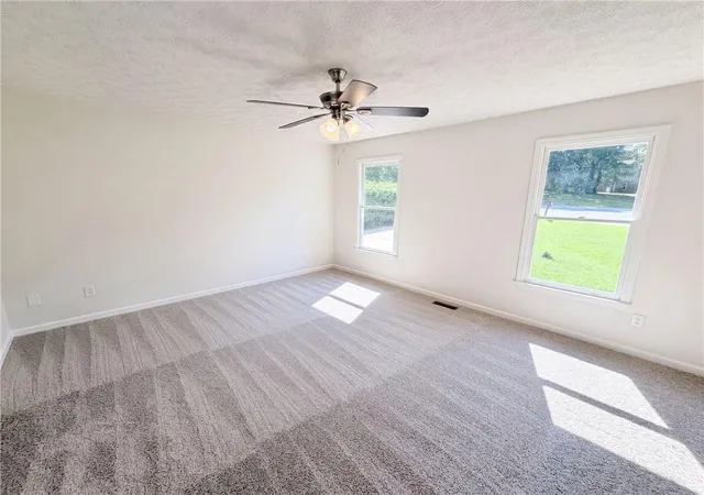 Photo 3 of Single family home for sale at 806 Ruswood Rd, Winder, GA 30680 | MLS# 7832721 | Listing updated on 2026-10-20