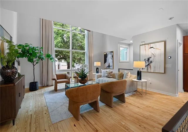 Photo 4 of Townhouse for sale at 1271 Eames Green NW, Atlanta, GA 30318 | MLS# 7844574 | Listing updated on 2026-09-29