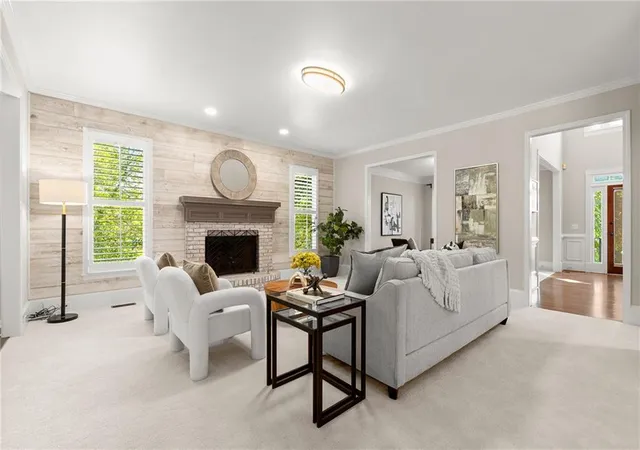 Photo 4 of Single family home for sale at 305 Willow Oak Ct, Johns Creek, GA 30005 | MLS# 7829178 | Listing updated on 2026-09-13