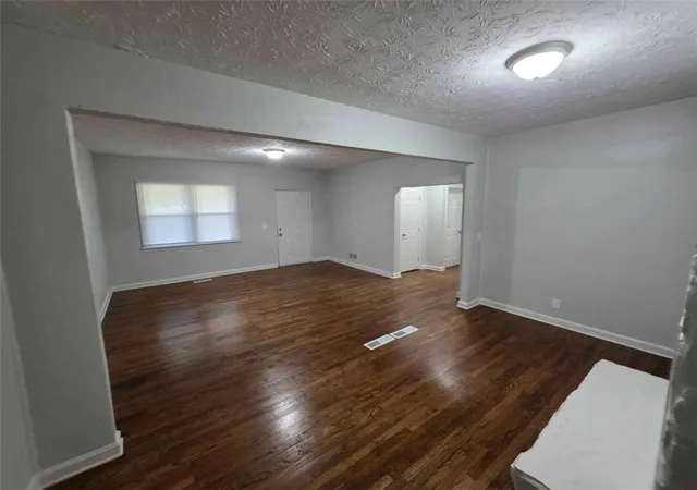 Photo 2 of Single family home for sale at 527 Walton Rd, Monroe, GA 30656 | MLS# 7834756 | Listing updated on 2026-09-11