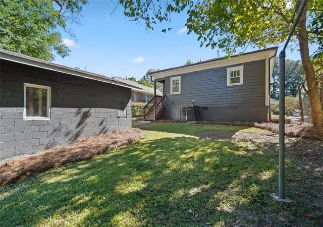 Photo 1 of Single family home for sale at 885 Rose Cir SW, Atlanta, GA 30310 | MLS# 7858778 | Listing updated on 2026-10-24