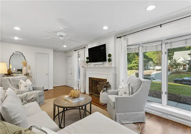 Photo 4 of Sale Pending at 2447 Fernleaf Ct NW, Atlanta, GA 30318 | MLS# 7854785 | Listing updated on 2026-10-24