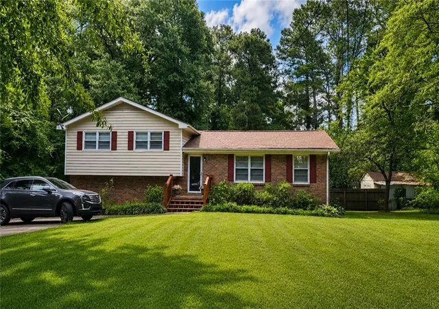 Photo 1 of Single family home for sale at 979 Stripling Chapel Rd, Carrollton, GA 30116 | MLS# 7831535 | Listing updated on 2026-09-03