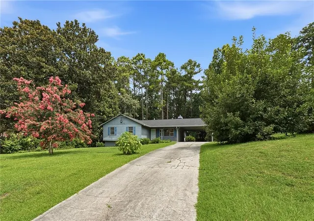 Photo 2 of Single family home for sale at 3784 Butterfield Dr Nw, Kennesaw, GA 30152 | MLS# 7839205 | Listing updated on 2026-09-24