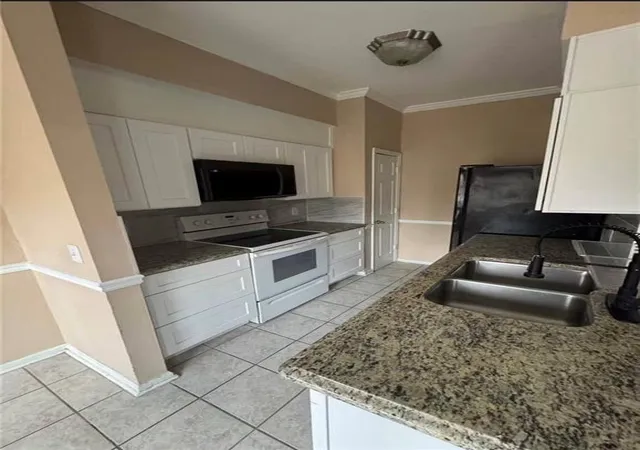 Photo 4 of Townhouse for sale at 937 Carla Pl, Norcross, GA 30093 | MLS# 7830757 | Listing updated on 2026-09-02