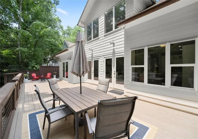 Photo 2 of Single family home for sale at 7135 Haw Crk Pl, Gainesville, GA 30506 | MLS# 7780867 | Listing updated on 2026-09-15