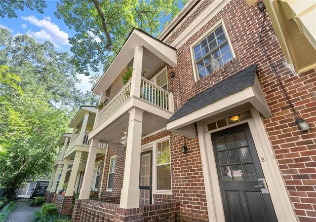 Photo 3 of Condo for sale at 1048 Euclid Ave Ne #B2, Atlanta, GA 30307 | MLS# 7834709 | Listing updated on 2026-09-11