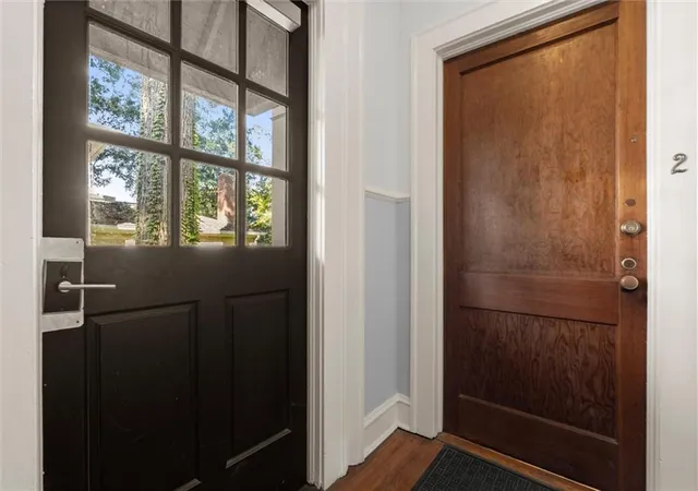 Listing Photo 4 - Condo for sale in building located at 1048 Euclid Ave Ne, Atlanta, GA 30307 - Unit #B2