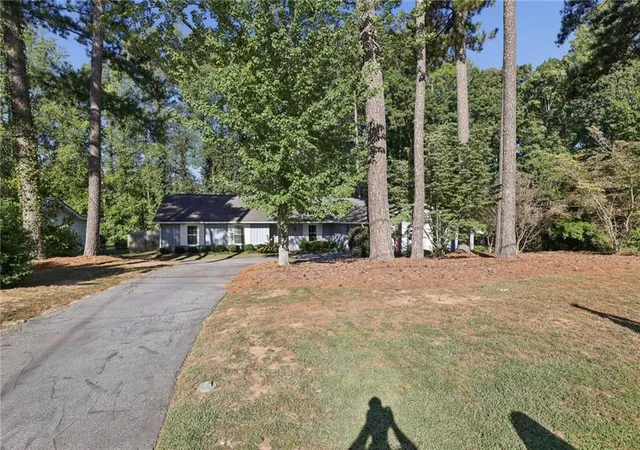 Photo 3 of Single family home for sale at 2862 Dunnington Cir, Atlanta, GA 30341 | MLS# 7855062 | Listing updated on 2026-10-24