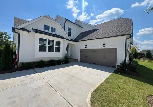 Photo 1 of Single family home for sale at 577 Pearl St, Cumming, GA 30040 | MLS# 7833494 | Listing updated on 2026-09-11