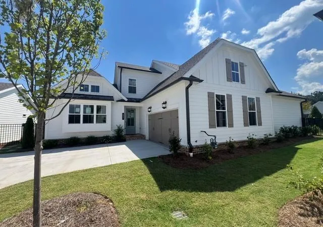 Photo 3 of Single family home for sale at 577 Pearl St, Cumming, GA 30040 | MLS# 7833494 | Listing updated on 2026-09-15
