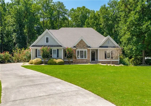 Photo 1 of Single family home for sale at 125 Birmingham Walk, Alpharetta, GA 30004 | MLS# 7824638 | Listing updated on 2026-09-16