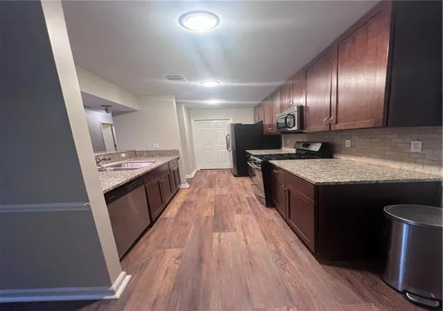 Listing Photo 1 - Condo for sale in building located at 1538 Chantilly Dr NE, Brookhaven, GA 30324 - Unit #222