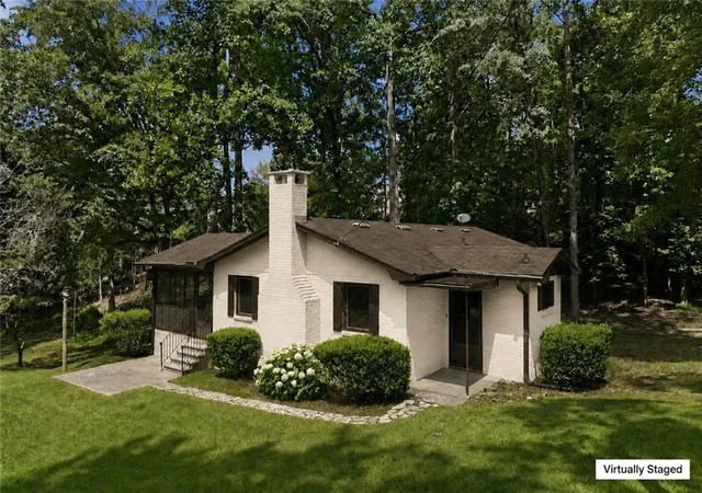 Photo 3 of Single family home for sale at 6505a Julian Rd, Gainesville, GA 30506 | MLS# 7834735 | Listing updated on 2026-09-11