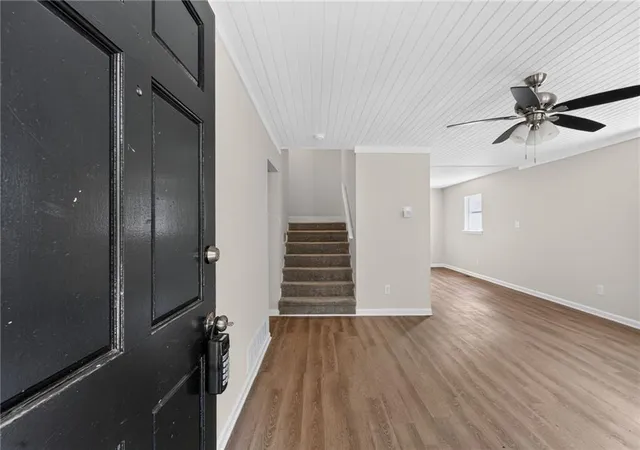 Photo 3 of Sale Pending at 2518 Ridgecrest Dr, Kennesaw, GA 30152 | MLS# 7831539 | Listing updated on 2026-10-14