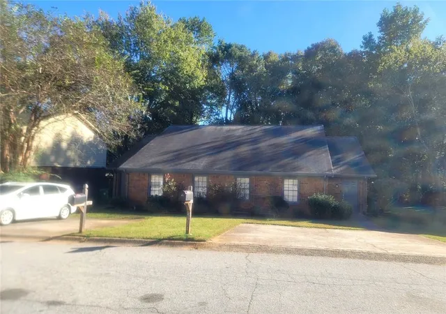 Photo 1 of House for sale at 5272 Ridge Forest Dr, Stone Mountain, GA 30083 | MLS# 7855783 | Listing updated on 2026-10-19