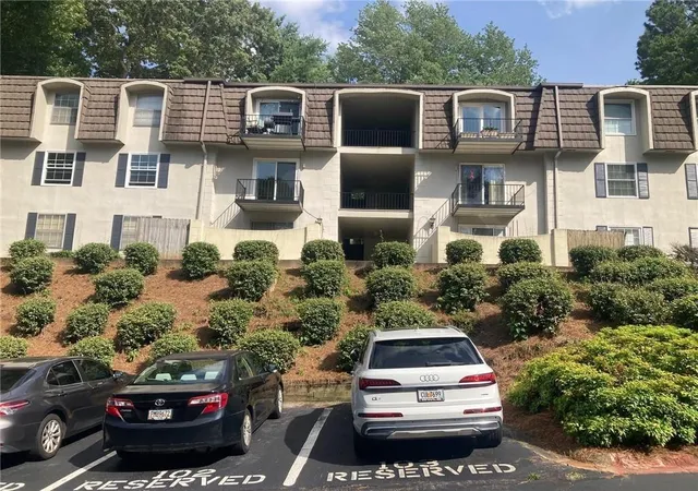 Photo 1 of Condo for sale at 725 Dalrymple, Sandy Springs, GA 30328 | MLS# 7840938 | Listing updated on 2026-09-22