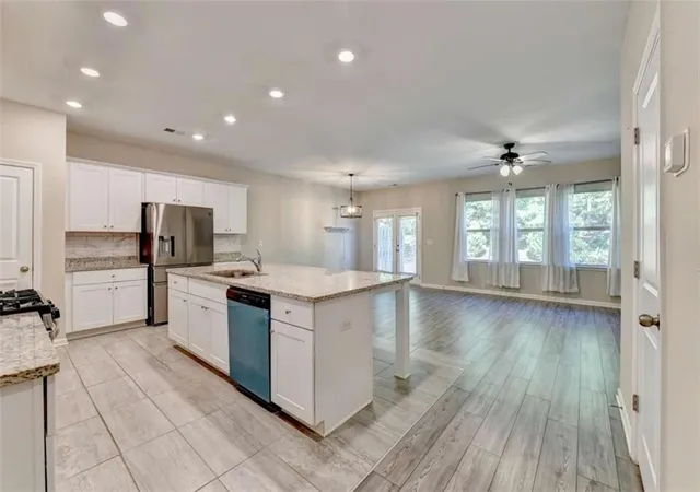 Photo 4 of Townhouse for sale at 1930 Lanier Harbor, Buford, GA 30518 | MLS# 7835360 | Listing updated on 2026-09-11