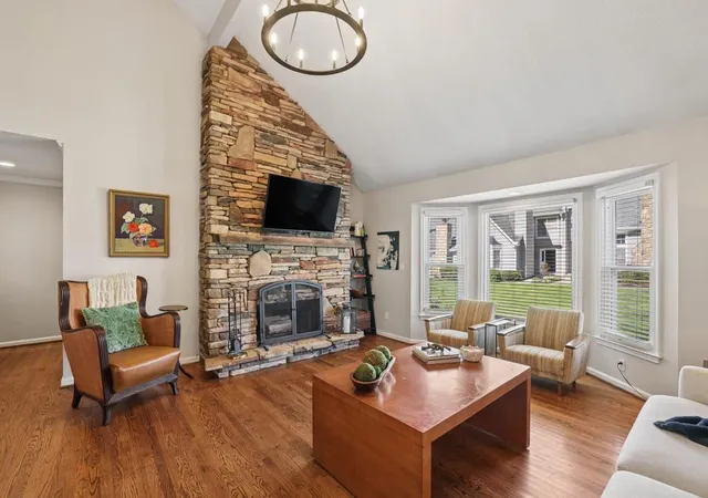Photo 4 of Townhouse for sale at 1233 Defoor Ct NW, Atlanta, GA 30318 | MLS# 7855225 | Listing updated on 2026-10-24
