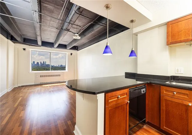 Photo 3 of Condo for sale at 2479 Peachtree Rd Ne #1509, Atlanta, GA 30305 | MLS# 7834142 | Listing updated on 2026-09-11