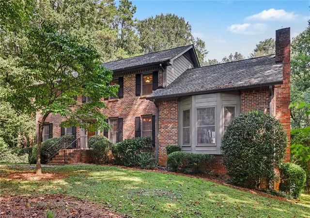Photo 2 of Sale Pending at 170 Pruitt Dr, Alpharetta, GA 30004 | MLS# 7833477 | Listing updated on 2026-09-28