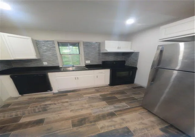 Photo 2 of Single family home for sale at 656 River Bnd Dr, Jonesboro, GA 30238 | MLS# 7835285 | Listing updated on 2026-09-14