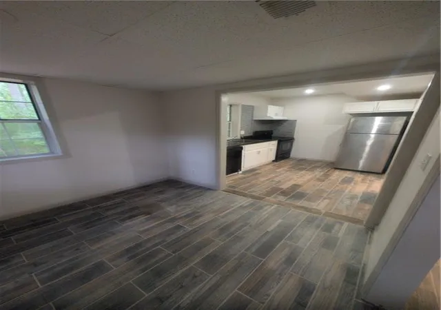 Photo 3 of Single family home for sale at 656 River Bnd Dr, Jonesboro, GA 30238 | MLS# 7835285 | Listing updated on 2026-09-14