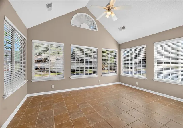 Photo 3 of Condo for sale at 2104 Sweet Apple Cir, Alpharetta, GA 30004 | MLS# 7854842 | Listing updated on 2026-10-28