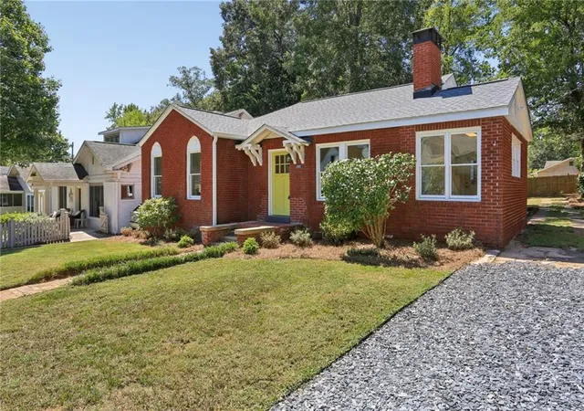 Photo 2 of Single family home for sale at 267 Cambridge Ave, Decatur, GA 30030 | MLS# 7834372 | Listing updated on 2026-09-11