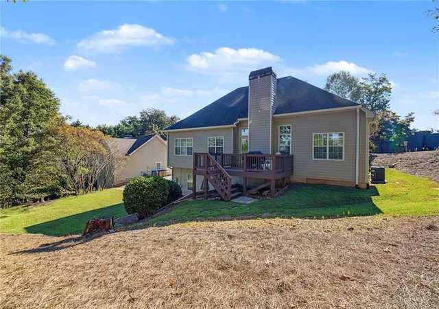 Photo 4 of Single family home for sale at 1705 Habersham Marina Rd, Cumming, GA 30041 | MLS# 7849792 | Listing updated on 2026-10-25