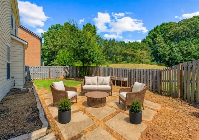 Photo 4 of Single family home for sale at 2627 Peach Shls Cir, Dacula, GA 30019 | MLS# 7834939 | Listing updated on 2026-09-13
