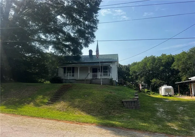 Photo 2 of Single family home for sale at 142 Jh Aldridge Dr, Juliette, GA 31046 | MLS# 7843745 | Listing updated on 2026-09-25