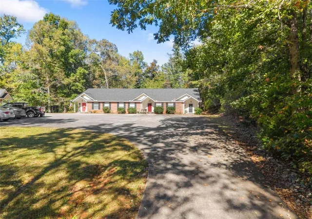 Photo 3 of Condo for sale at 4059 Hidden Holw Dr, Gainesville, GA 30506 | MLS# 7858696 | Listing updated on 2026-10-30